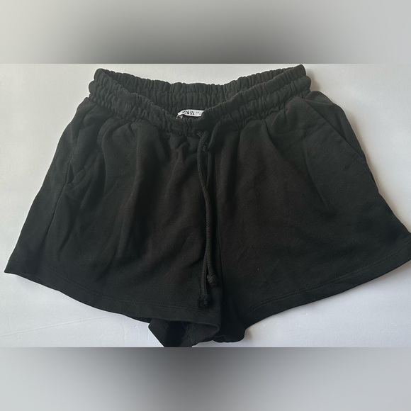 NEW, ZARA Shorts Women's Size Small Black Pull On Drawstring Waist 3 Pockets - Picture 4 of 9